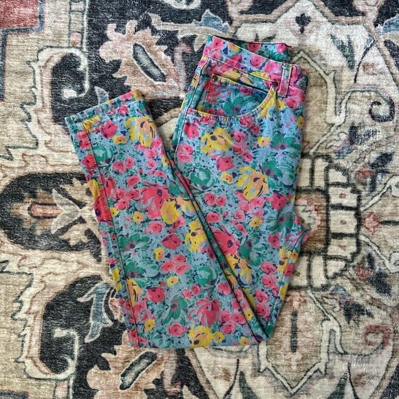 United Colors Of Benetton Floral High Rise Jeans - Multicolor - Picture 3 of 12